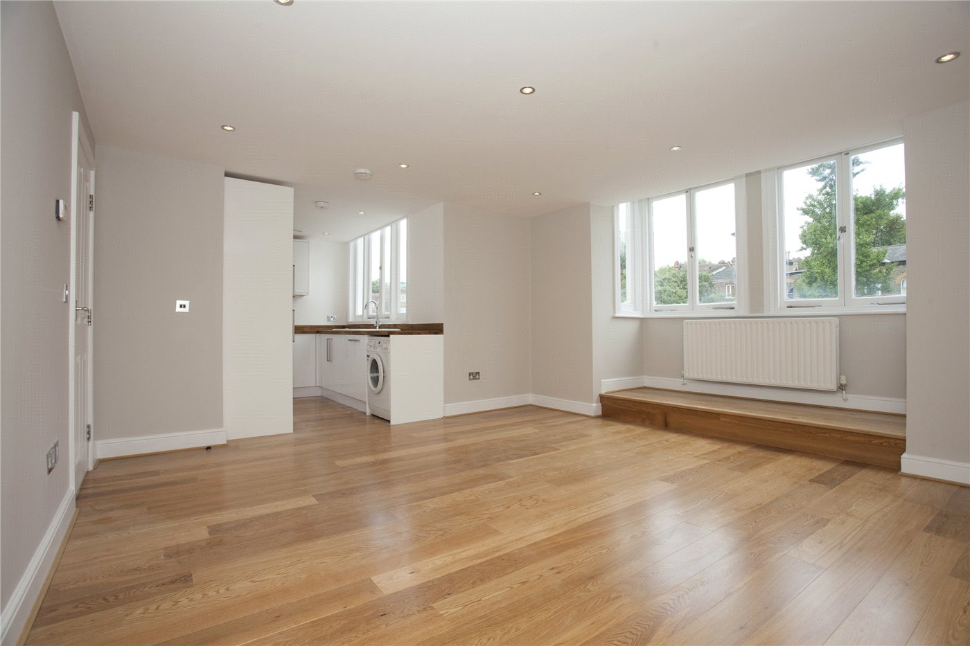 Reception/Kitchen